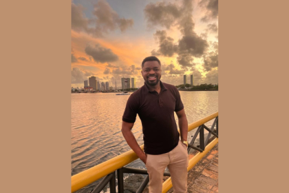 Oluwatosin Tolulope Ajidahun destaca os exossomos como biomarcadores inovadores na análise da fertilidade feminina.