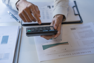 O Instituto IBDSocial mostra como reduzir custos pode ampliar a cobertura e melhorar o atendimento social.